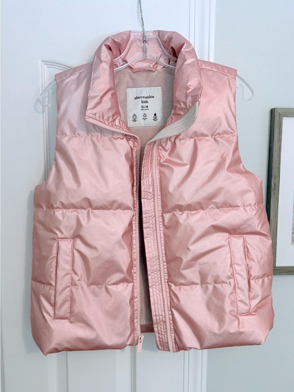 Abercrombie Kids Soft Pink Metallic Fleece Lined Puffer Vest - size 13/14